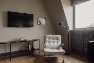 TwentySix 401 - Penthouse Suite