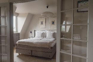 TwentySix 401 - Penthouse Suite